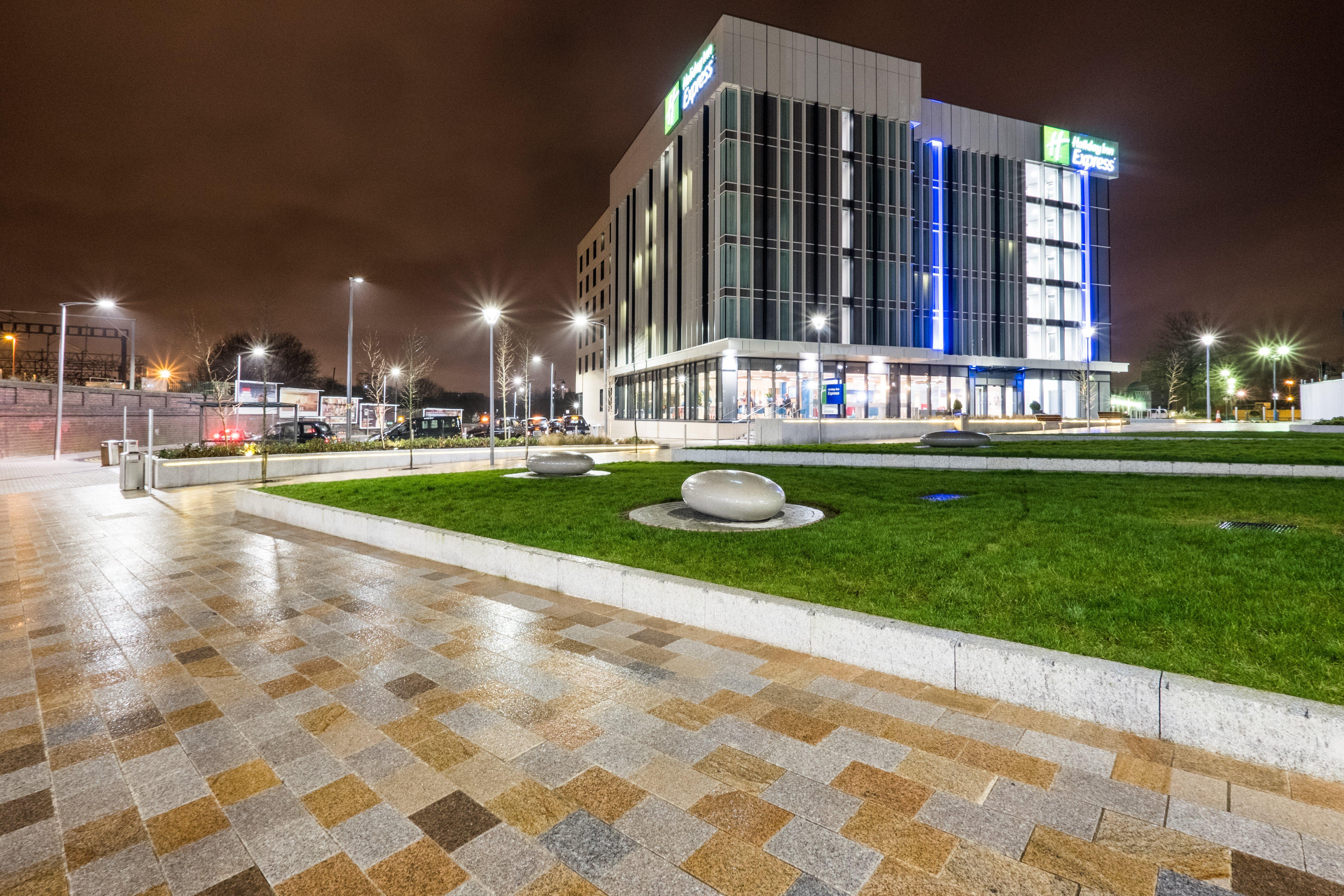 Holiday Inn Express - Stockport, An Ihg Hotel Exterior foto